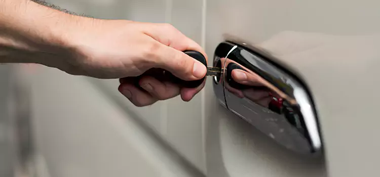 Why Choose Our Auto Locksmith Team in Reading, MA?